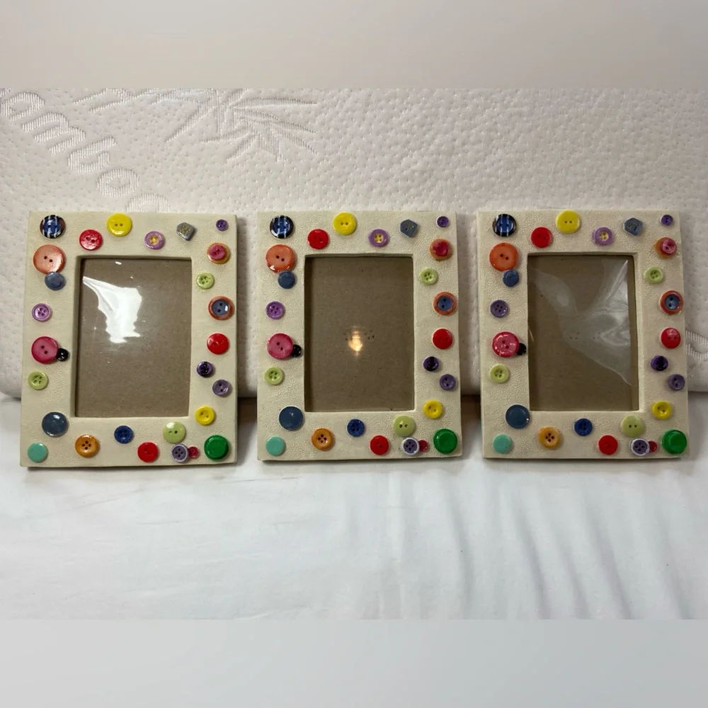 Picture frames.‎ 3. Decorated with Buttons, New Never Used